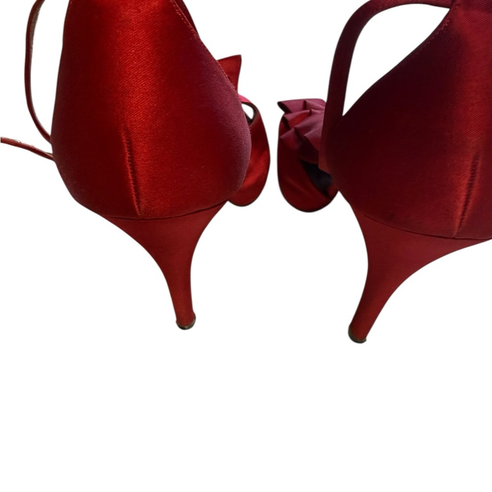 Nina New York Red Satin Ruffle Peep Toe D'Orsay Heels Pumps Size 10M Holiday - Picture 7 of 11